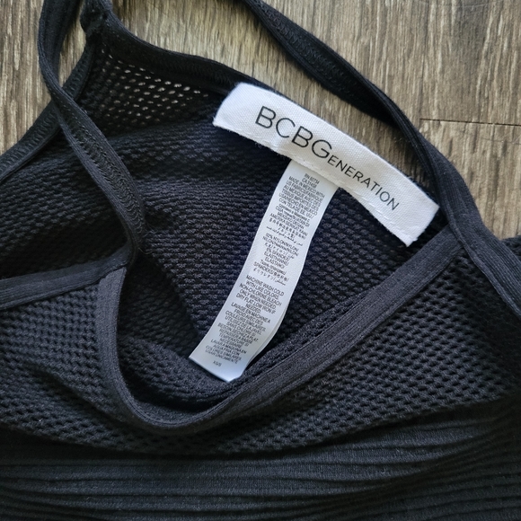 NWOT! BLACK BCBG GENERATION RIBBED CRISS CROSS MESH HALTER/CROP TOP - Picture 7 of 8